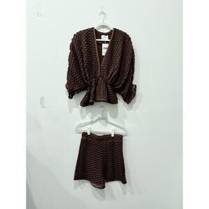 Azulu Matching Set: Textured V-Neck Top and High Waisted Shorts Chocolate Small